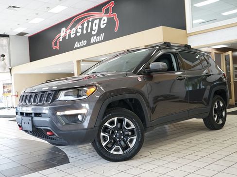 Used 2018 Jeep Compass Trailhawk w/ Leather Interior Group AWD/4WD image 19