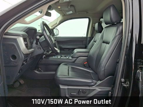 Used 2023 Ford Expedition Max XLT image 19