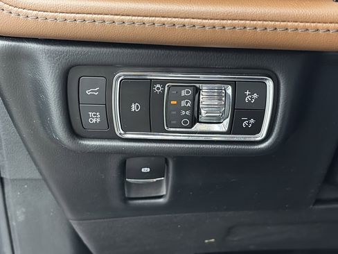 Used 2023 Lincoln Nautilus Reserve w/ Equipment Group 202A image 31