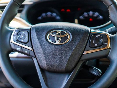 Used 2015 Toyota Avalon XLE Touring FWD image 12