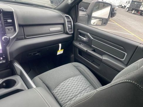 New 2026 RAM 2500 Big Horn AWD/4WD image 35