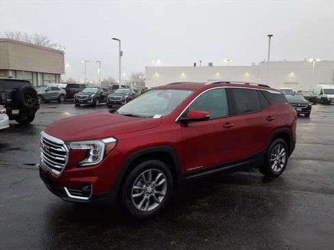 Used 2023 GMC Terrain SLT image 11