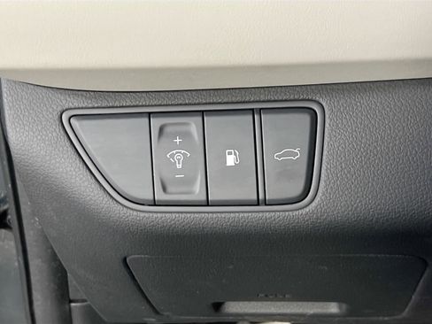 Used 2022 Genesis G70 3.3T w/ Sport Prestige Package image 10