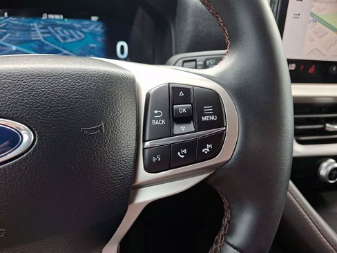 Certified 2025 Ford Explorer Active AWD/4WD image 21