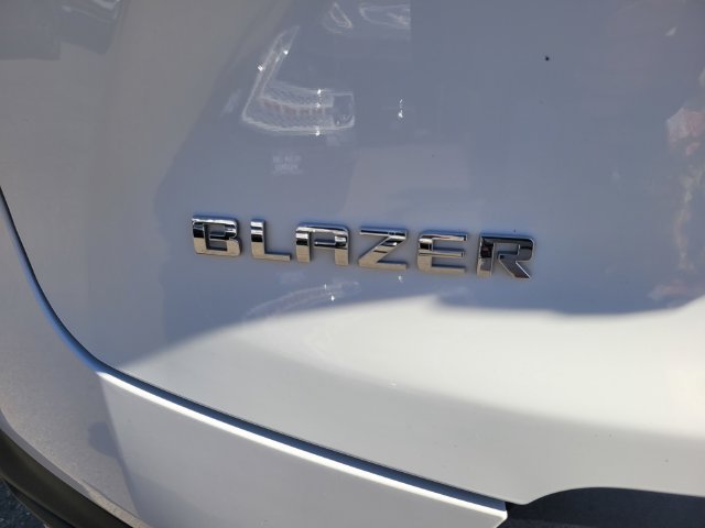 Used 2023 Chevrolet Blazer LT FWD image 7