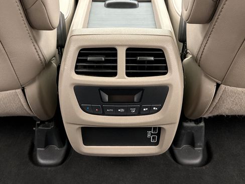 Used 2022 Honda Pilot Special Edition image 16