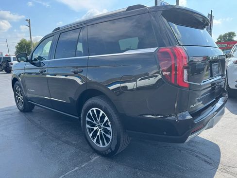 Used 2025 Ford Expedition Platinum AWD/4WD image 16