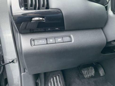 New 2026 Nissan Pathfinder SV image 18