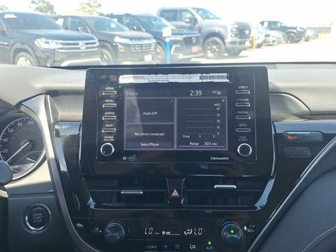 Used 2024 Toyota Camry SE w/ Convenience Package FWD image 10
