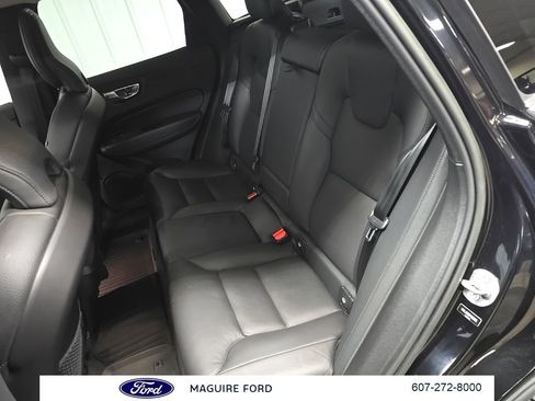 Used 2023 Volvo XC60 B5 Plus w/ Climate Package AWD/4WD image 35