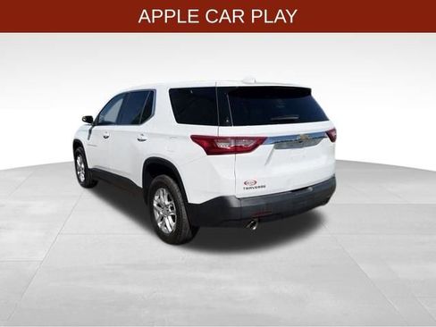 Used 2021 Chevrolet Traverse LS w/ LPO, Cargo Package FWD image 5