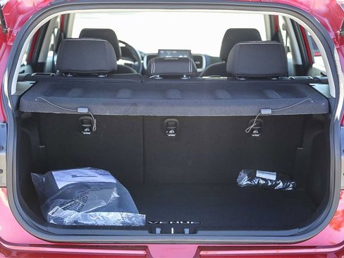 Certified 2024 Hyundai Venue SEL image 25