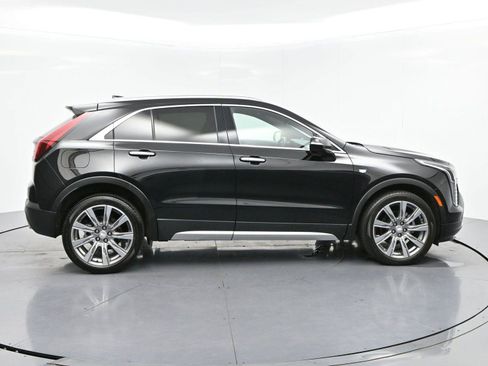 Certified 2022 Cadillac XT4 Premium Luxury w/ Enhanced Visibility Package AWD/4WD image 8