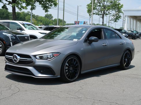Used 2023 Mercedes-Benz CLA 35 AMG 4MATIC image 5