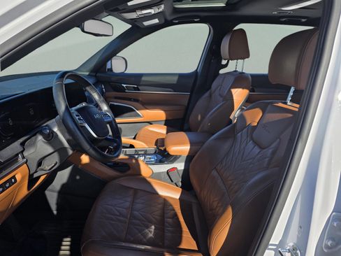 Used 2024 Kia Telluride EX X-Line image 10