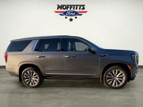 Used 2021 GMC Yukon Denali w/ Denali Premium Package AWD/4WD image 6