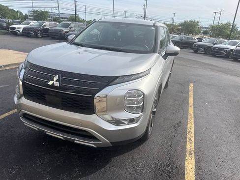 Used 2022 Mitsubishi Outlander SE AWD/4WD image 6