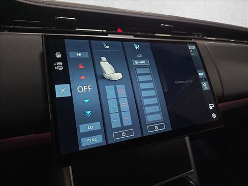 New 2026 Land Rover Range Rover SE image 25