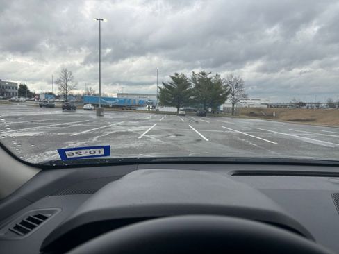 Used 2025 Nissan Altima 2.5 SV image 33