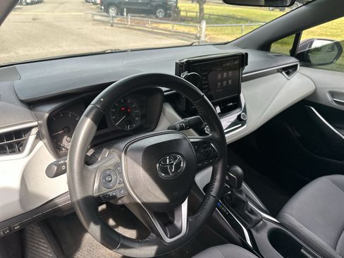 Used 2025 Toyota Corolla SE FWD image 17