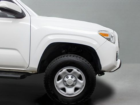 Used 2021 Toyota Tacoma SR image 13