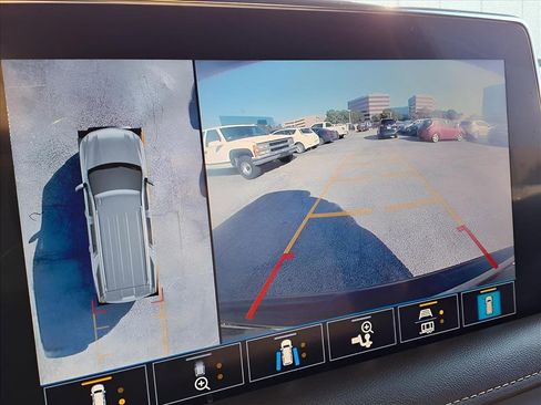 Used 2021 Chevrolet Suburban High Country w/ Premium Package image 21