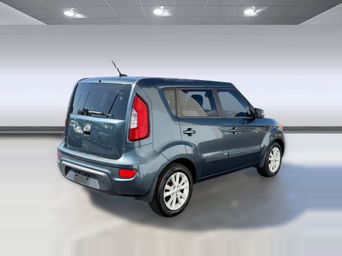 Used 2012 Kia Soul + image 8