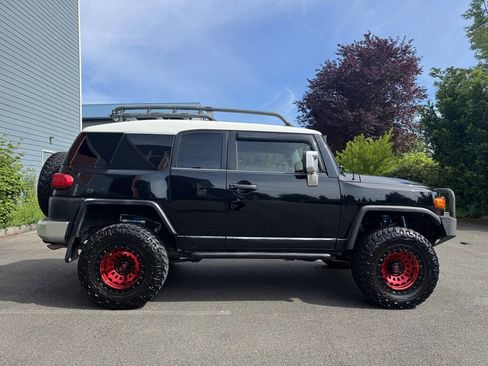 Used 2007 Toyota FJ Cruiser 4WD image 3