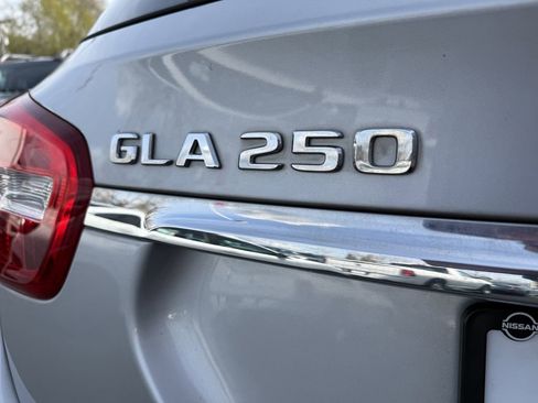 Used 2018 Mercedes-Benz GLA 250 4MATIC image 11