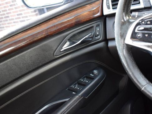 Used 2014 Cadillac SRX Luxury AWD/4WD image 15