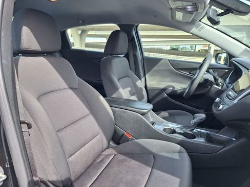 Used 2021 Chevrolet Malibu LT image 28