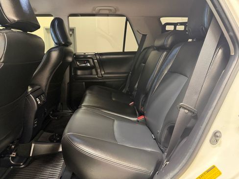 Used 2019 Toyota 4Runner TRD Off-Road AWD/4WD image 22