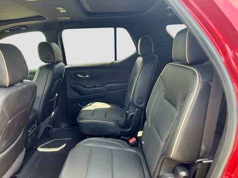 Used 2023 Chevrolet Traverse Premier AWD/4WD image 26