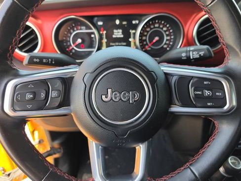 Used 2021 Jeep Wrangler Unlimited Rubicon AWD/4WD image 35