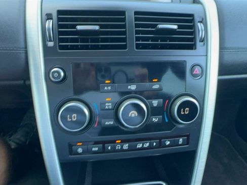 Used 2018 Land Rover Discovery Sport HSE AWD/4WD image 34
