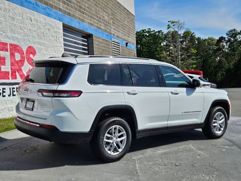 New 2026 Jeep Grand Cherokee L Laredo RWD image 7