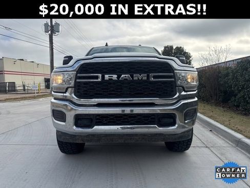 Used 2024 RAM 3500 Tradesman w/ Chrome Appearance Group image 20