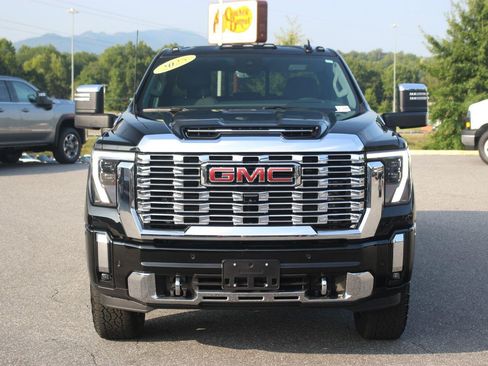 Used 2025 GMC Sierra 2500 Denali w/ Denali Reserve Package AWD/4WD image 2