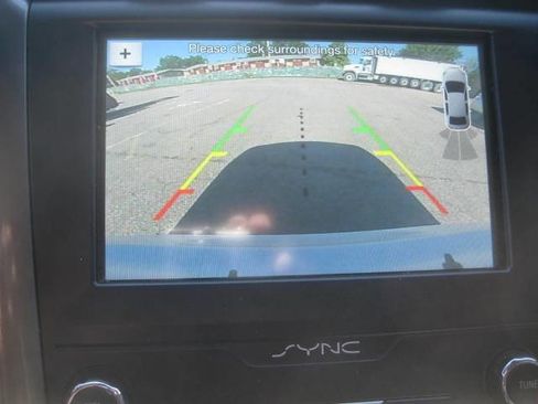 Used 2019 Ford Fusion SE image 20