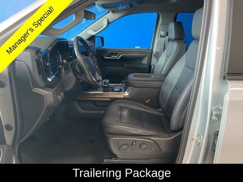 Used 2022 Chevrolet Silverado 1500 LT Trail Boss w/ LT Trail Boss Premium Package AWD/4WD image 11