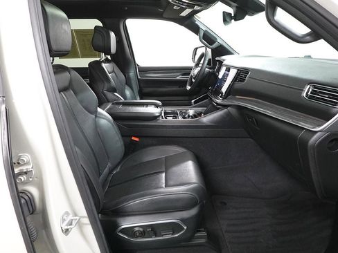 Used 2022 Jeep Wagoneer Series II w/ Premium Group I image 33