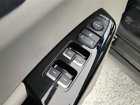 Used 2021 Kia Sportage EX AWD/4WD image 30