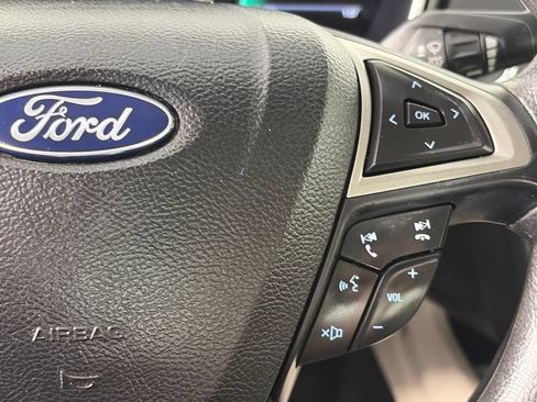 Used 2020 Ford Fusion SE FWD image 18