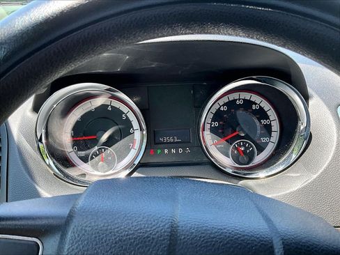 Used 2015 Dodge Grand Caravan SXT FWD image 8