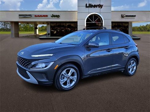 Used 2023 Hyundai Kona SEL image 2