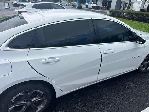 Used 2022 Chevrolet Malibu LT FWD image 16