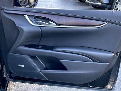 Used 2019 Cadillac XTS Luxury image 23