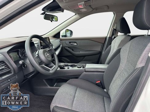 Used 2023 Nissan Rogue SV AWD/4WD image 16