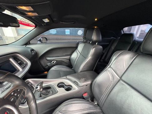 Used 2019 Dodge Challenger R/T image 12