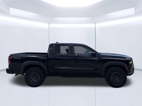 Used 2026 Nissan Frontier PRO-4X AWD/4WD image 4